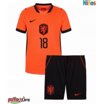 Camiseta Países Bajos Donyell Malen #18 Primera Equipación para niños Mundial 2026 manga corta (+ pantalones cortos)